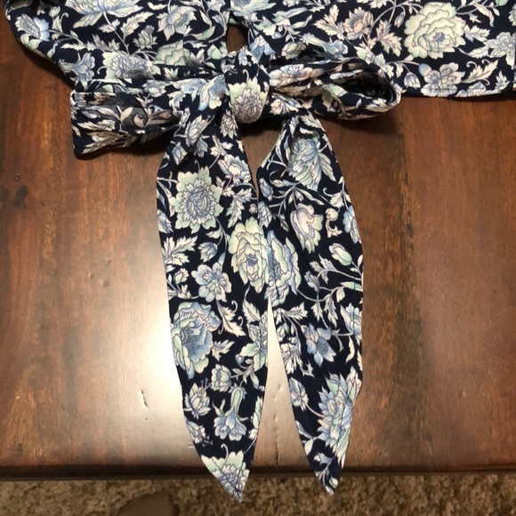 American Eagle Tie Crop Top - Picture 7 of 7